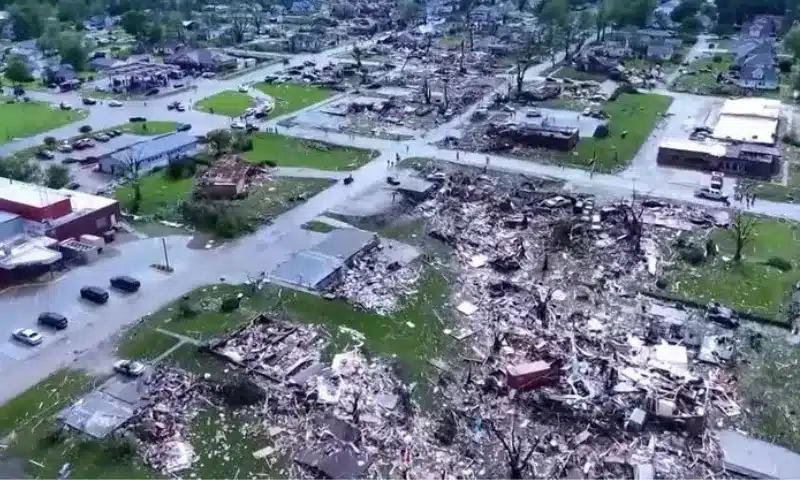 Tornadoes hit Iowa, causing extensive damage and casualties